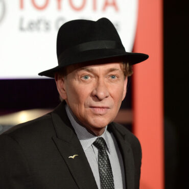 r&b-hitmaker-bobby-caldwell-dead-at-71