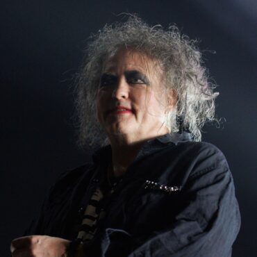 the-cure’s-robert-smith-says-he’s-“sickened”-about-ticketmaster-fees-as-tour-goes-on-sale