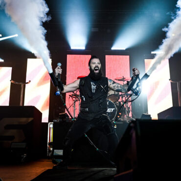 skillet,-theory-of-a-deadman,-and-saint-asonia-take-over-dallas