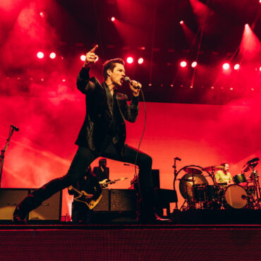 watch-the-killers-cover-u2’s-“where-the-streets-have-no-name”