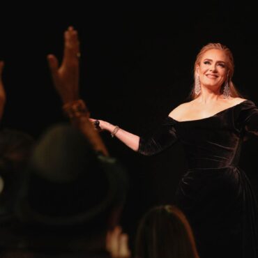 adele-adds-new-las-vegas-residency-dates,-announces-concert-film