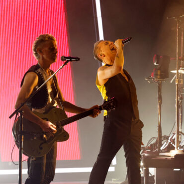 watch-depeche-mode-debut-memento-mori-songs-at-sacramento-tour-opener