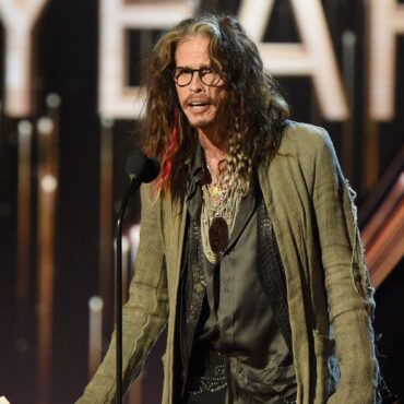 aerosmith’s-steven-tyler-issues-denial-over-1970s-sexual-abuse-allegations