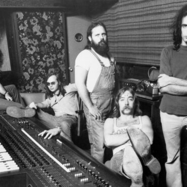 steely-dan-reissuing-countdown-to-ecstasy-on-vinyl