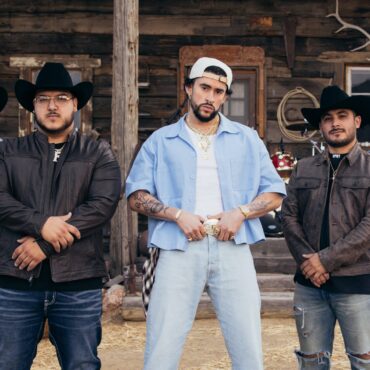 bad-bunny-joins-grupo-frontera-in-video-for-new-song-“un-x100to”:-watch