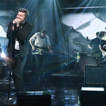 watch-the-walkmen’s-first-public-performance-in-10-years-on-colbert