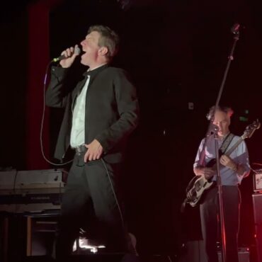 watch-the-walkmen-play-their-first-full-show-in-a-decade