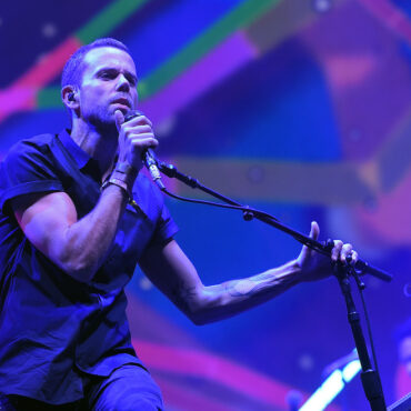 m83-release-statement-about-austin-show-canceled-after-one-song