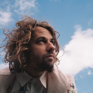 kevin-morby-announces-more-photographs-(a-continuum),-shares-new-songs:-listen