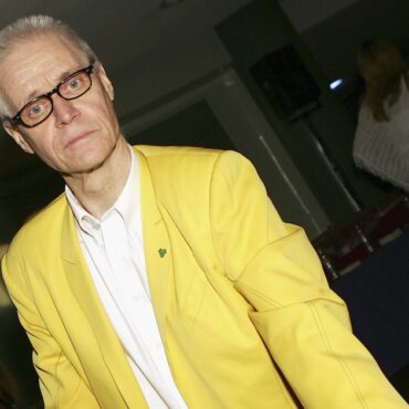 kim-fowley’s-estate-sued-by-runaways-songwriter-for-sexual-assault-of-minor