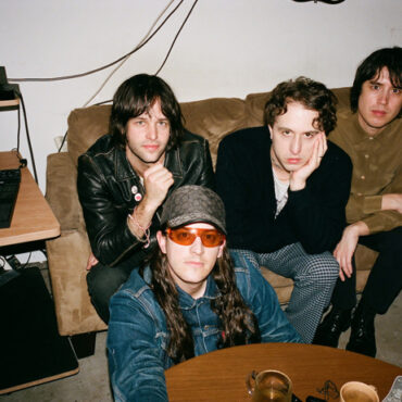 beach-fossils-share-video-for-new-song-“seconds”