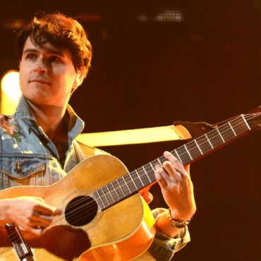 vampire-weekend’s-ezra-koenig-reflects-on-10-years-of-modern-vampires-of-the-city