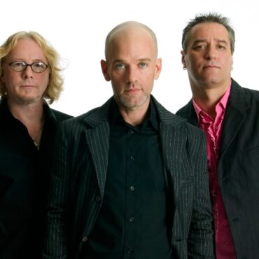 rem.’s-out-of-print-“around-the-sun,”-“collapse-into-now”-to-be-reissued-on-vinyl