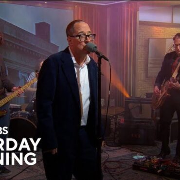 watch-the-hold-steady-perform-songs-from-the-price-of-progress-on-cbs-saturday-sessions