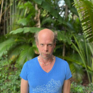 bonnie-“prince”-billy-announces-new-album,-shares-video-for-new-song-“bananas”