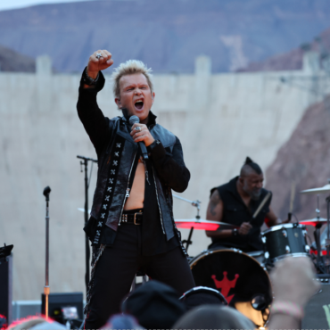 billy-idol-touring-europe-with-punk-supergroup-generation-sex,-unveils-more-solo-us.-dates