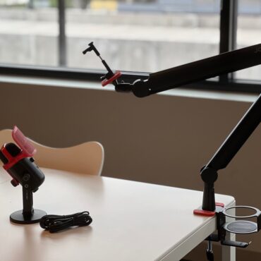 joby-wavo-pod-usb-mic-and-boom-arm-review:-a-one-two-punch-for-content-creators