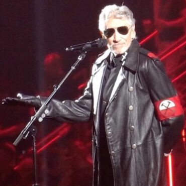 german-police-investigating-roger-waters-for-concert-featuring-nazi-imagery