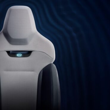 subpac-and-jlr-partner-to-revolutionize-automotive-audio-with-tactile-experience-in-new-range-rover-sport-sv