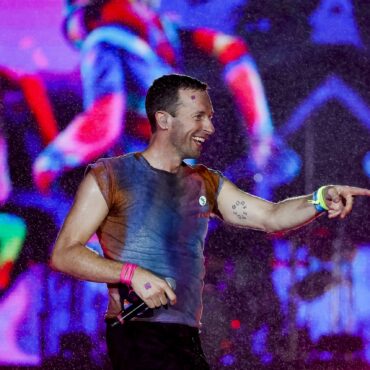 coldplay-give-update-on-their-tour’s-carbon-emission-reductions