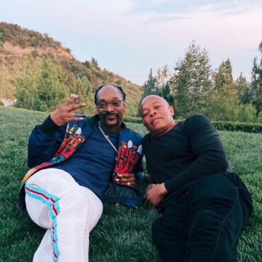 snoop-dogg-&-dr.-dre-postpone-doggystyle-anniversary-shows-in-solidarity-with-writers-strike