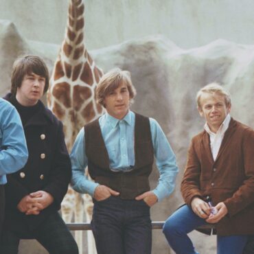 the-beach-boys’-pet-sounds-re-released-with-new-dolby-atmos-mix:-listen