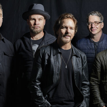 pearl-jam-new-album-revealed-in-photo