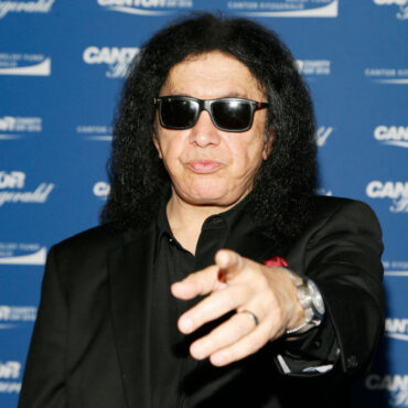 gene-simmons-goes-to-parliament