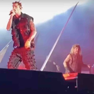 machine-gun-kelly-uses-backing-tracks-in-motley-crue-video?