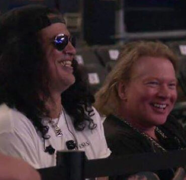 axl-rose-&-slash-reunite-in-studio-with-big-name