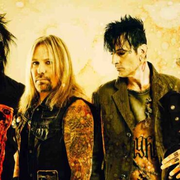 motley-crue-had-member-removed-from-three-albums