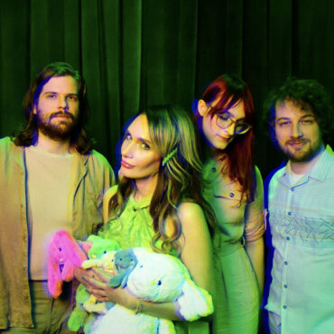 speedy-ortiz-are-attacked-by-a-giant-rabbit-in-the-video-for-new-song-“plus-one”