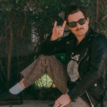 chris-farren-shares-video-for-new-song-“first-place”-(feat.-jeff-rosenstock)