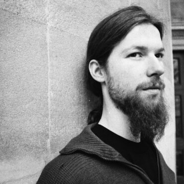 aphex-twin’s-soundcloud-updated-with-archival-tracks:-listen