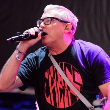 descendents-singer-milo-aukerman-recovering-from-mild-heart-attack