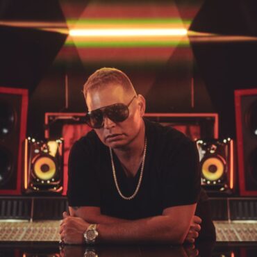 krk-launches-scott-storch-classic-8ss-studio-monitors:-an-industry-first-in-pro-audio,-limited-edition-artist-signature-release,