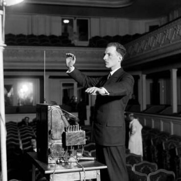 happy-birthday-leon-theremin