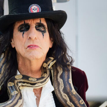 we’ve-got-a-file-on-you:-alice-cooper