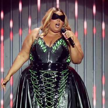 14-lizzo-dancers-received-settlement-for-separate-dispute-months-before-harassment-lawsuit