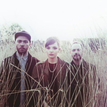 chvrches-share-previously-unreleased-song-“talking-in-my-sleep”