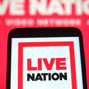 live-nation-entertainment-faces-wage-theft-lawsuit-in-california