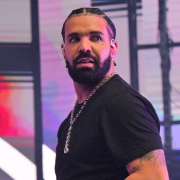 drake-pushes-back-for-all-the-dogs-album-release-date-due-to-tour