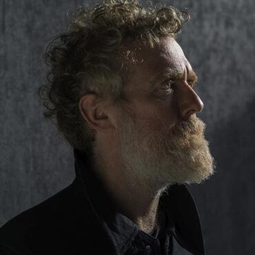 glen-hansard-shares-video-for-new-song-“there’s-no-mountain”