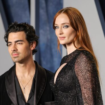 sophie-turner-sues-joe-jonas,-citing-child-abduction-laws