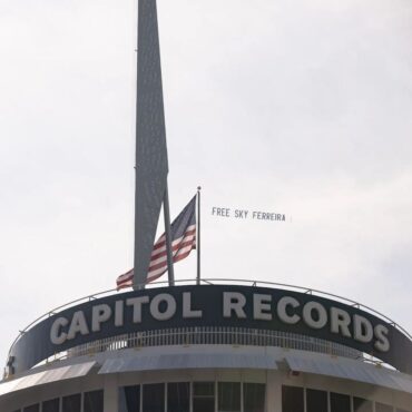 free-sky-ferreira-campaign-flies-banner-over-capitol-records