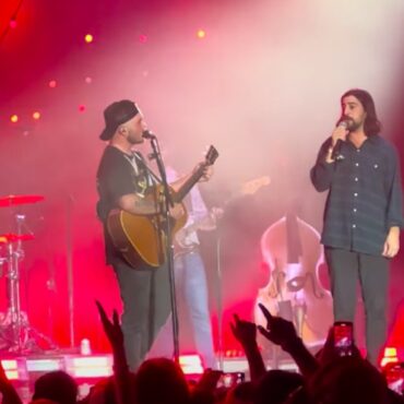 watch-zach-bryan-bring-out-noah-kahan,-the-war-and-treaty,-&-the-lumineers-at-pilgrimage-festival