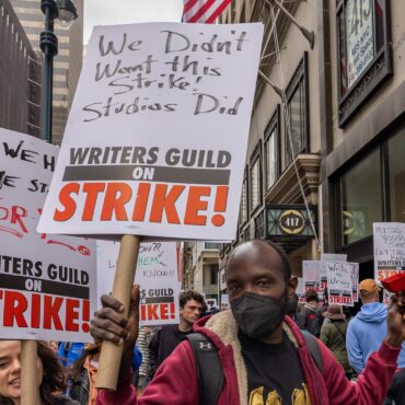 writers-strike-officially-ends,-tv-and-movie-writers-returning-to-work-tomorrow