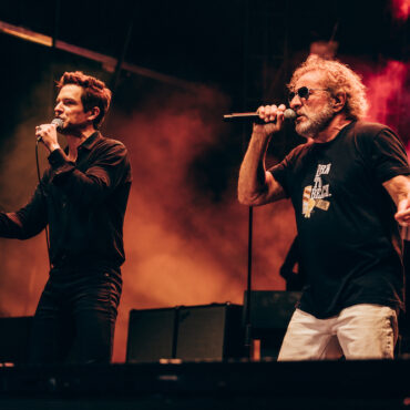 watch-the-killers-bring-out-eddie-vedder,-sammy-hagar-at-ohana-fest