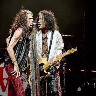 aerosmith-postpone-farewell-tour