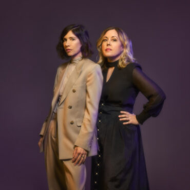 sleater-kinney-announce-new-album-and-tour,-share-video-for-new-song-“hell”-starring-miranda-july